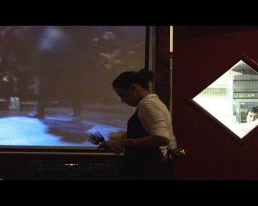 Fundación Mediterráneo - Obras: Cuando    la    tierra tiembla            (serie “Frames/fragmentos ”) (Grabación DVD)